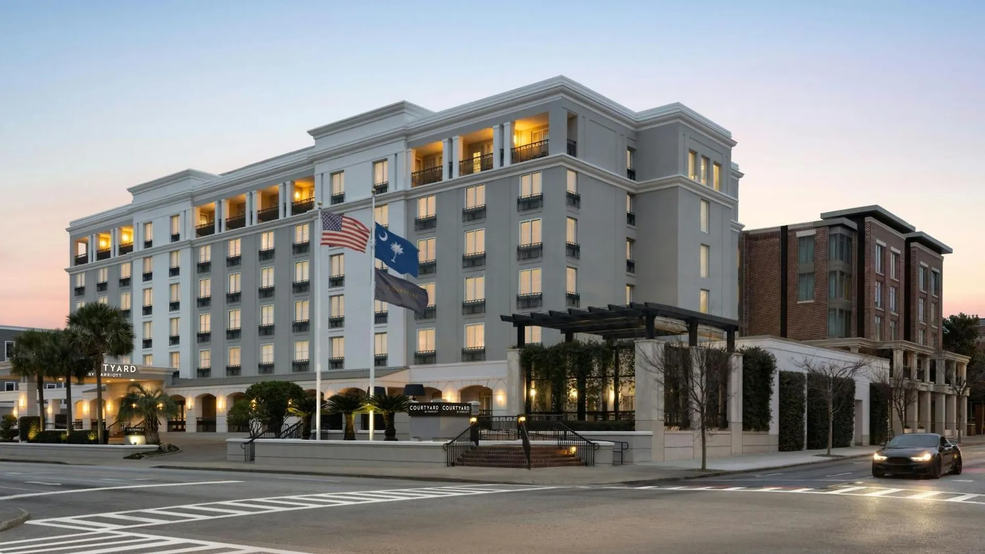 Courtyard By Marriott Historic District 3*