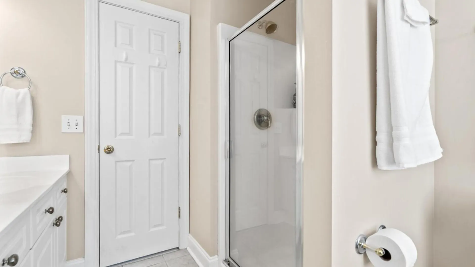 Sunset Serenity!!-tropical Waterfront Oasis-huge Private Patio-10min To Kingst & Beaches Charleston