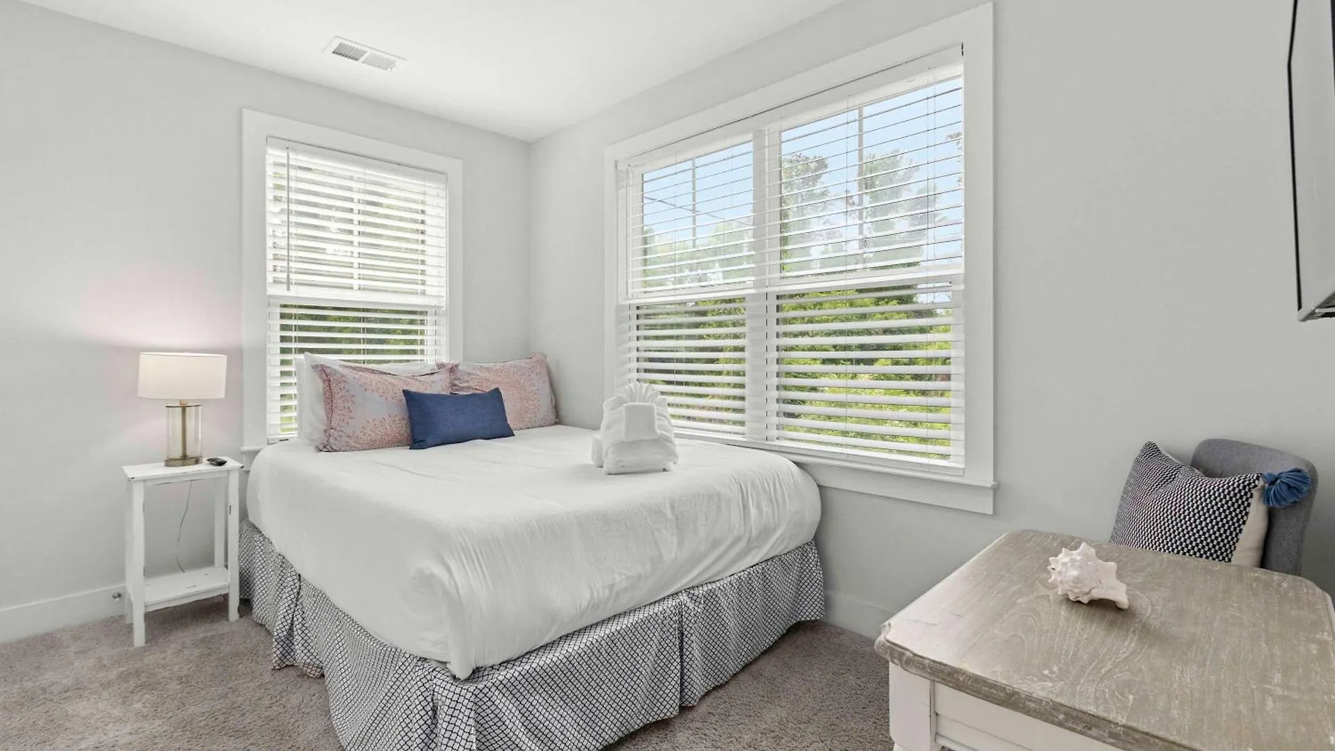 Spacious - 6 Mins To & Downtown * Charleston