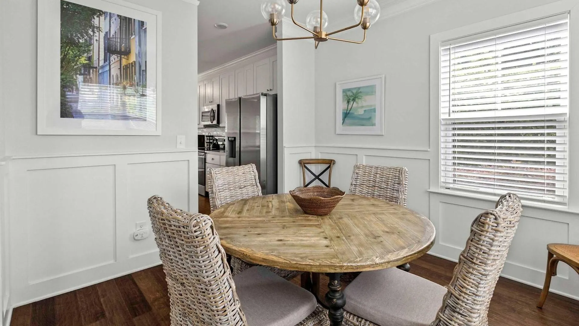 Holiday home Spacious - 6 Mins To & Downtown Charleston