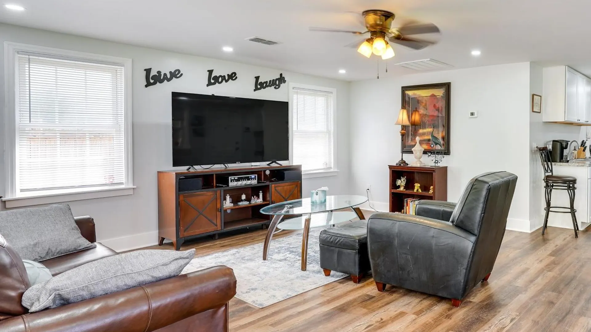 Holiday home Pet-friendly Near Dtwn! *