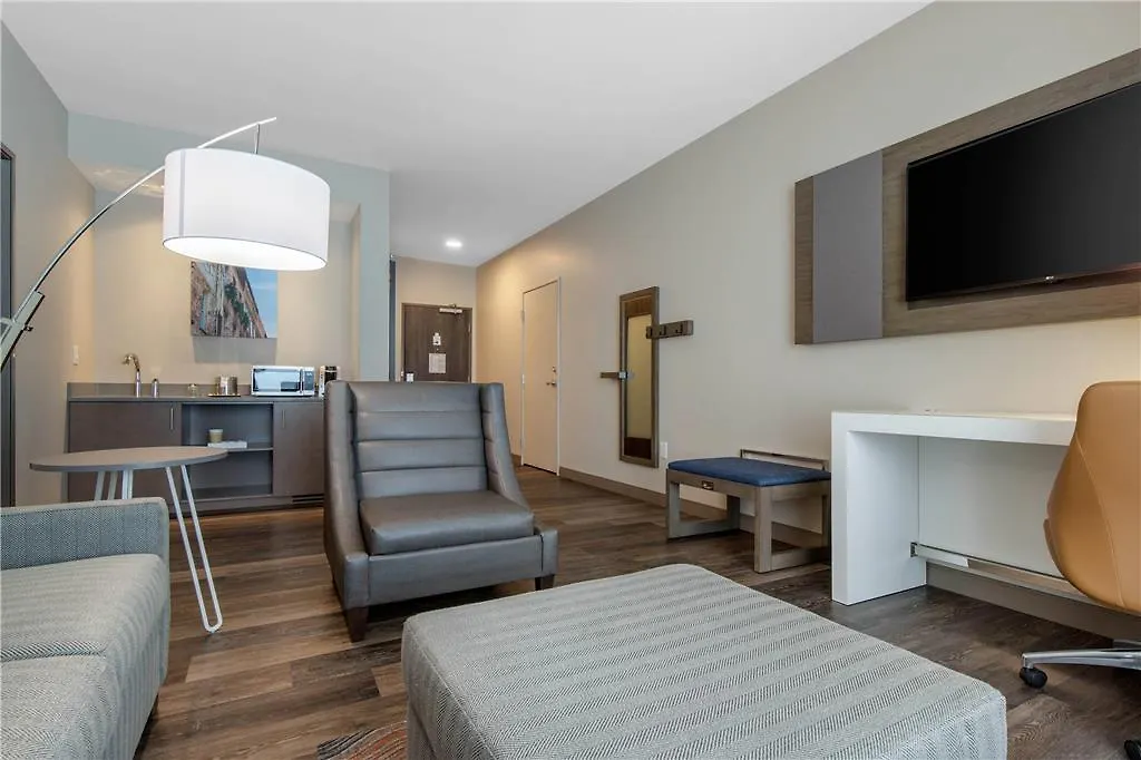 Cambria Mount Pleasant -