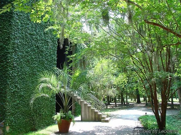 The At Middleton Place