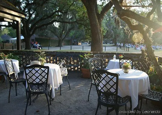 The At Middleton Place Station touristique 3*