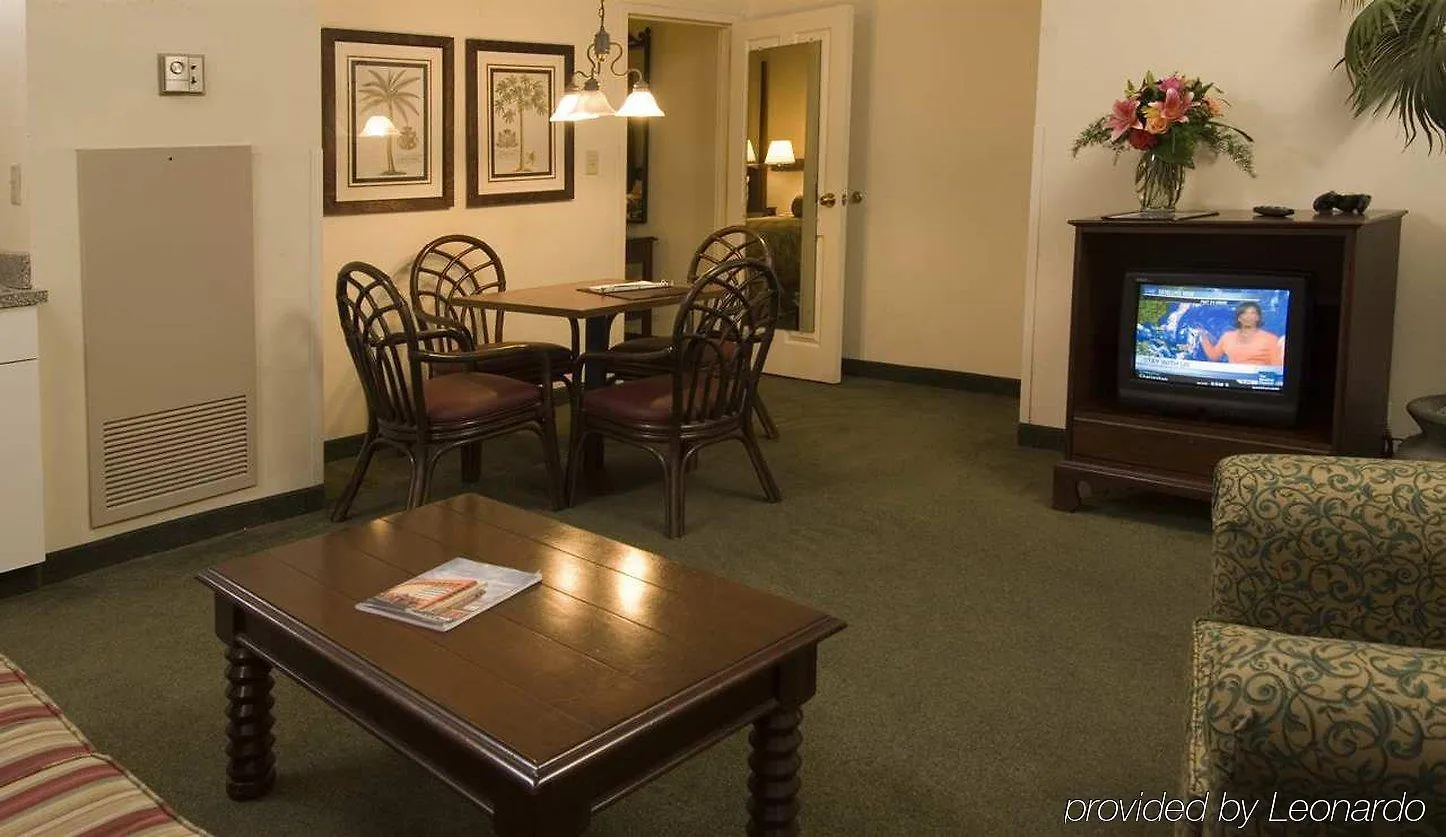Embassy - Historic District Hotell