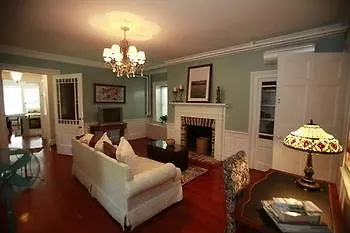 Apartment Walk Away Stays Vacation Rentals *