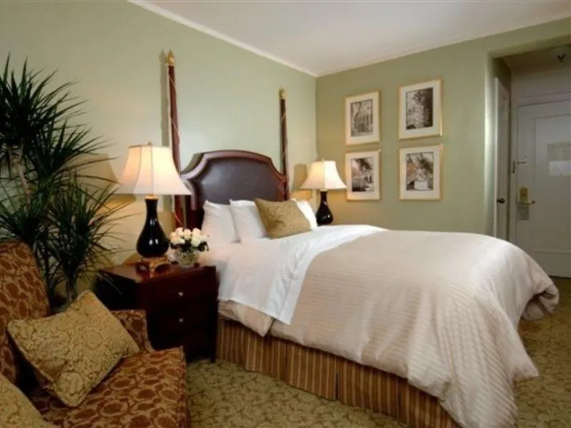Hotel Francis Marion