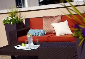 The Lindy Renaissance Hotel Charleston