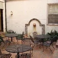 Kings Courtyard