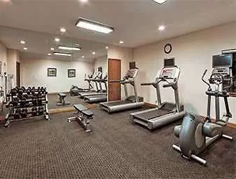 温德姆北查尔斯顿霍桑套房 酒店