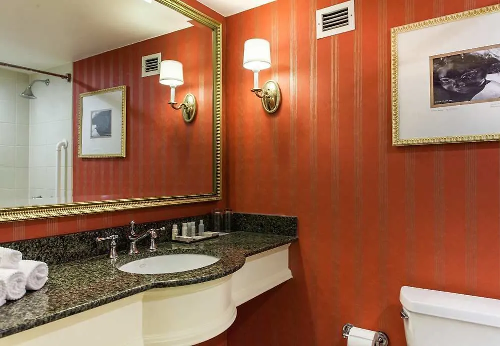 The Lindy Renaissance Hotel Charleston