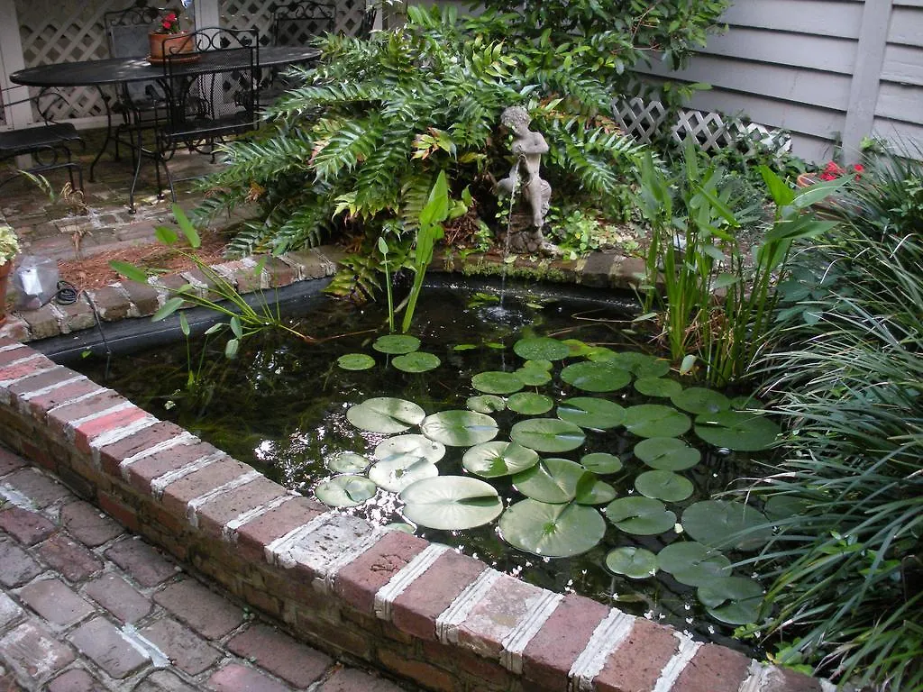 The Cannonboro Bed & Breakfast