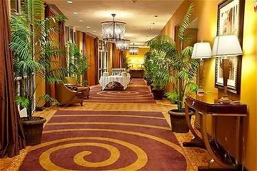 Doubletree By Hilton - Convention Center Hotel 4*