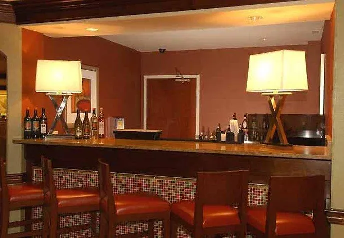 Hotel Courtyard Waterfront 3*