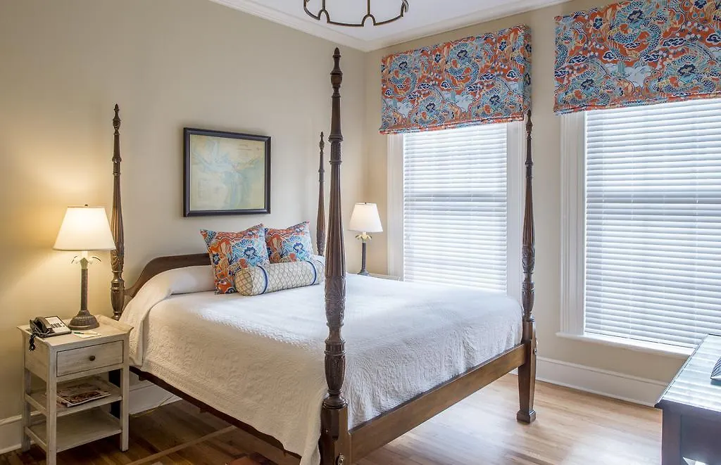 Kings Courtyard Bed and Breakfast 3*