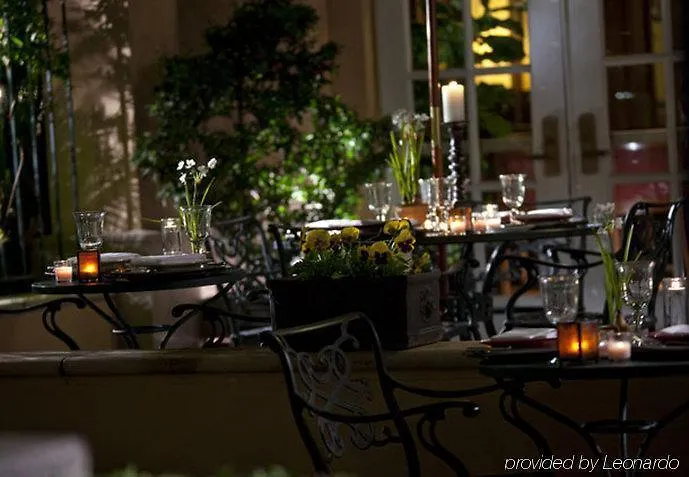 The Lindy Renaissance Charleston