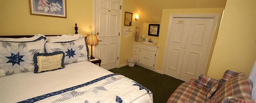 Bed & Breakfast The Cannonboro 4*