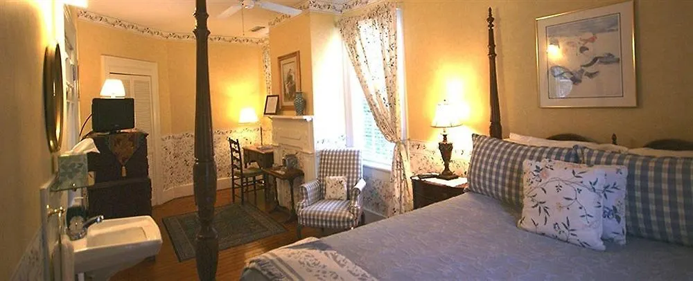 The Cannonboro Bed & Breakfast 4*