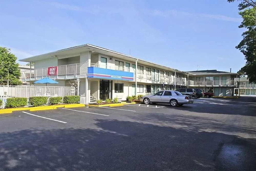 Hotel West Ashley Charleston
