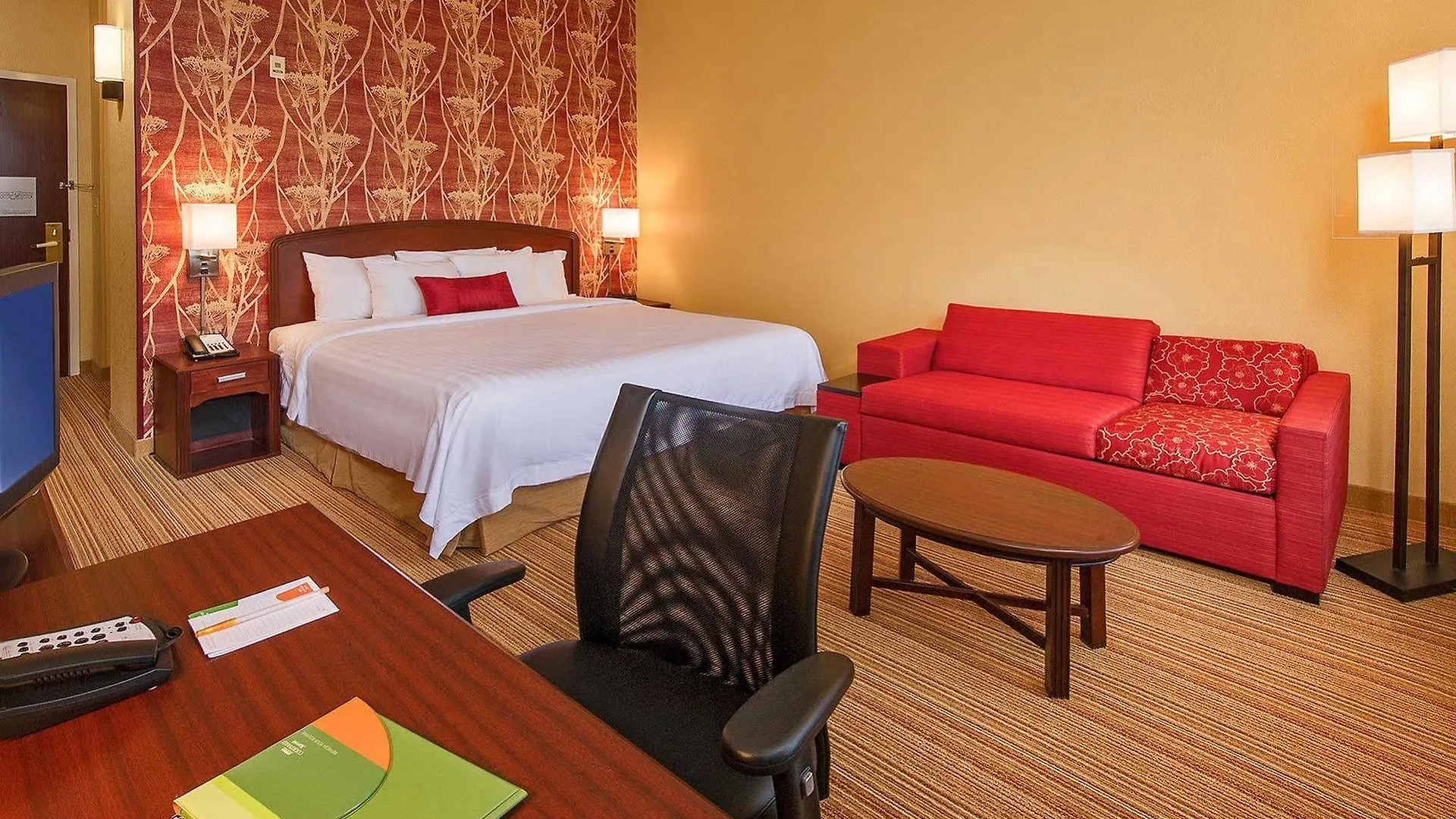Courtyard By Marriott Airport Coliseum