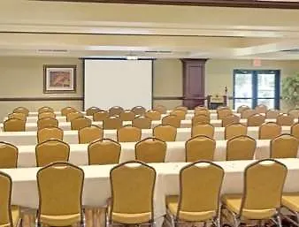 Wingate By Wyndham Charleston Southern Hotel