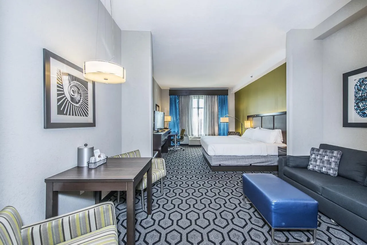 Holiday Express & Charleston Arpt-conv Ctr Area By Ihg 3* North Charleston