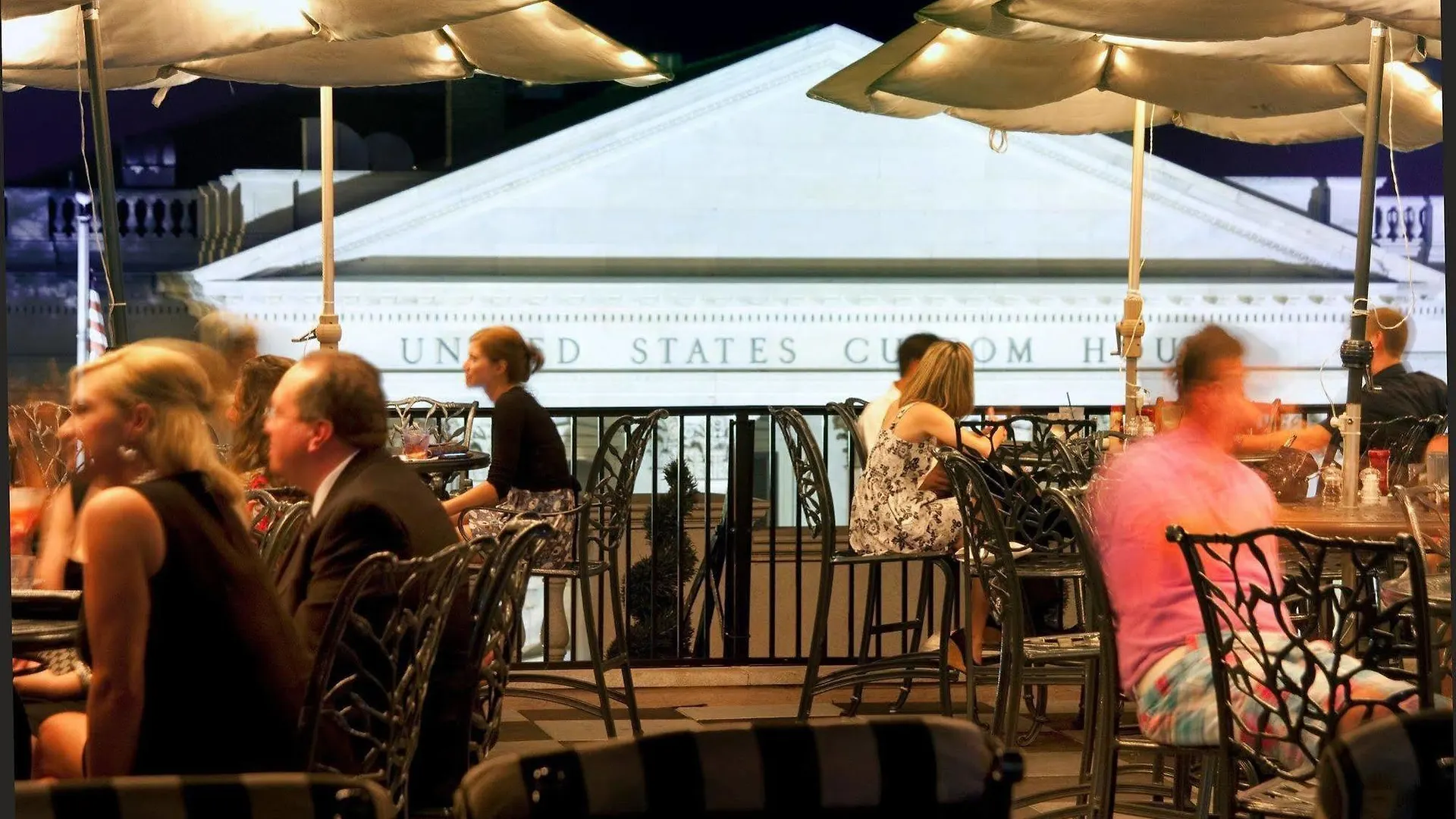 Market Pavilion Hotel 4*