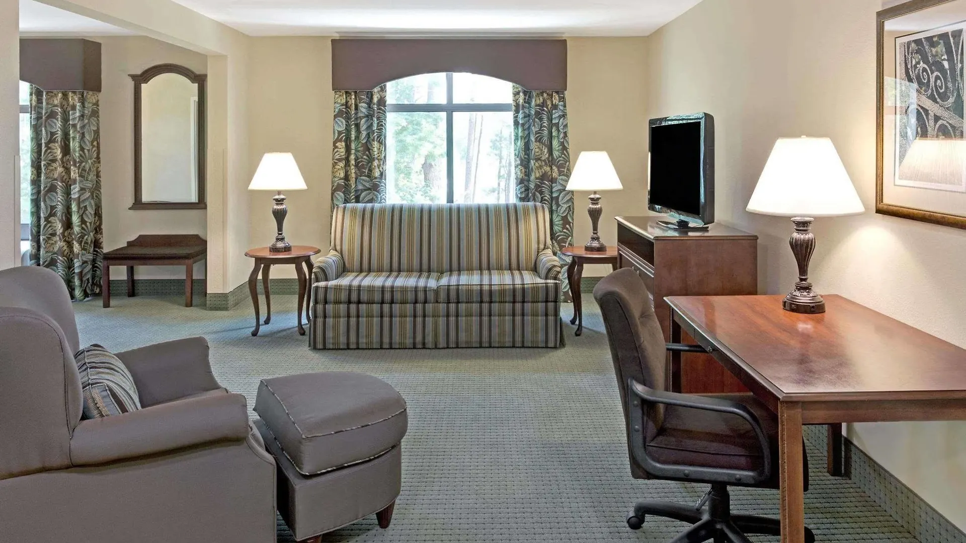 Wingate By Wyndham Charleston Southern University