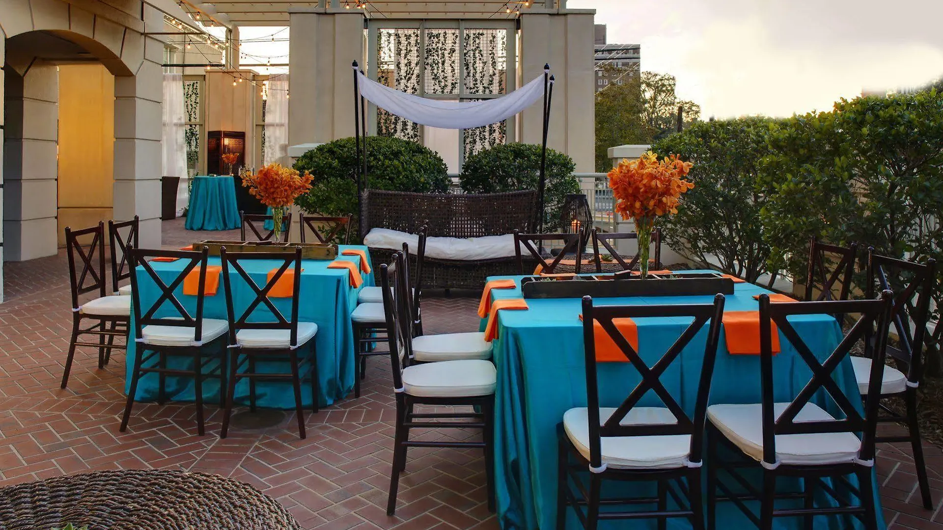 Courtyard By Marriott Historic District Hotel