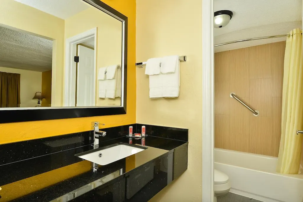 Econo Coliseum Lodge Charleston