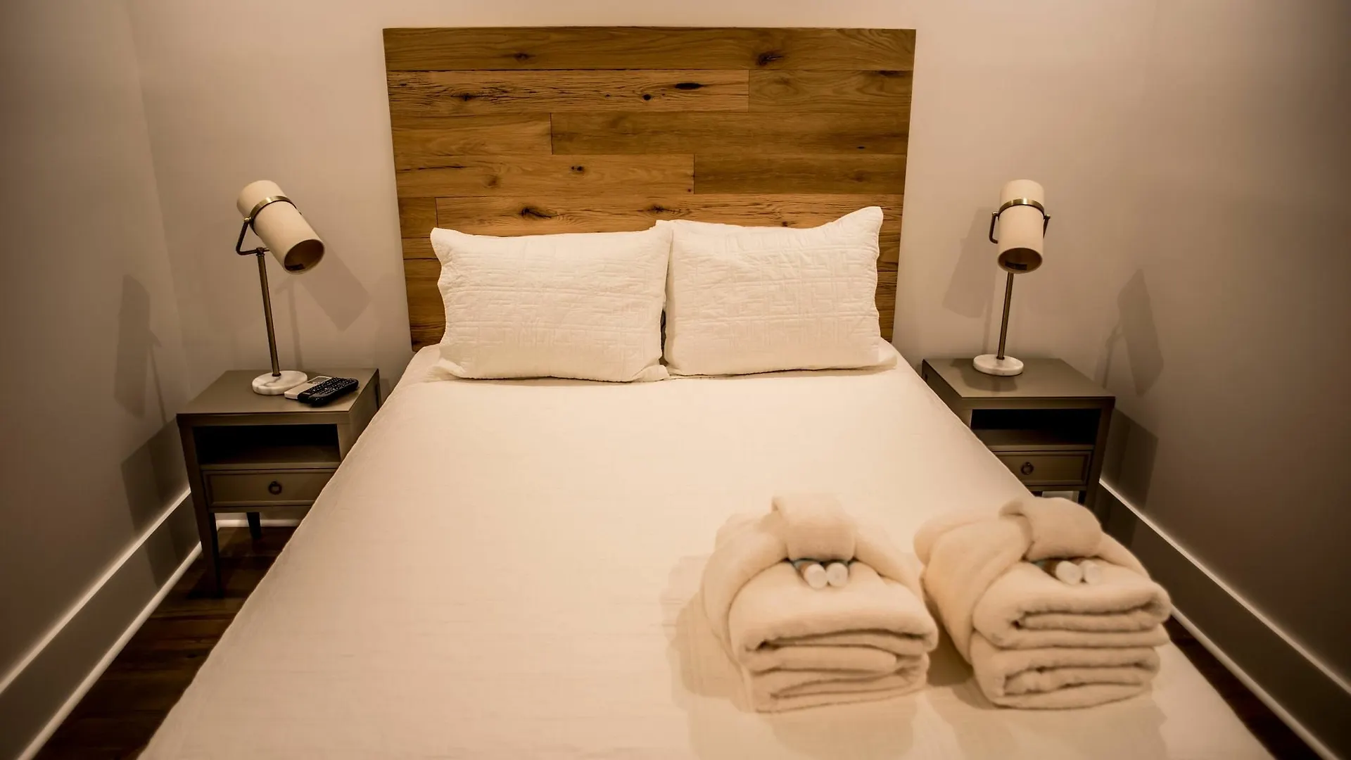 493 King Two Bedroom Suites 3*