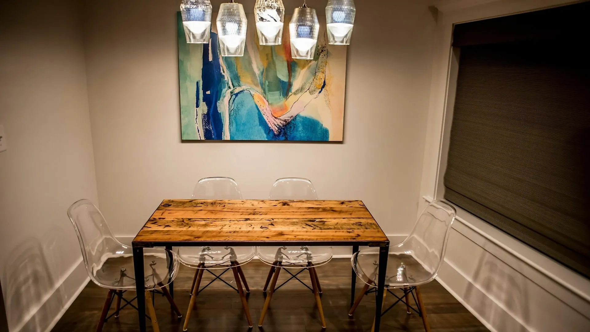 493 King Two Bedroom Suites Hotel