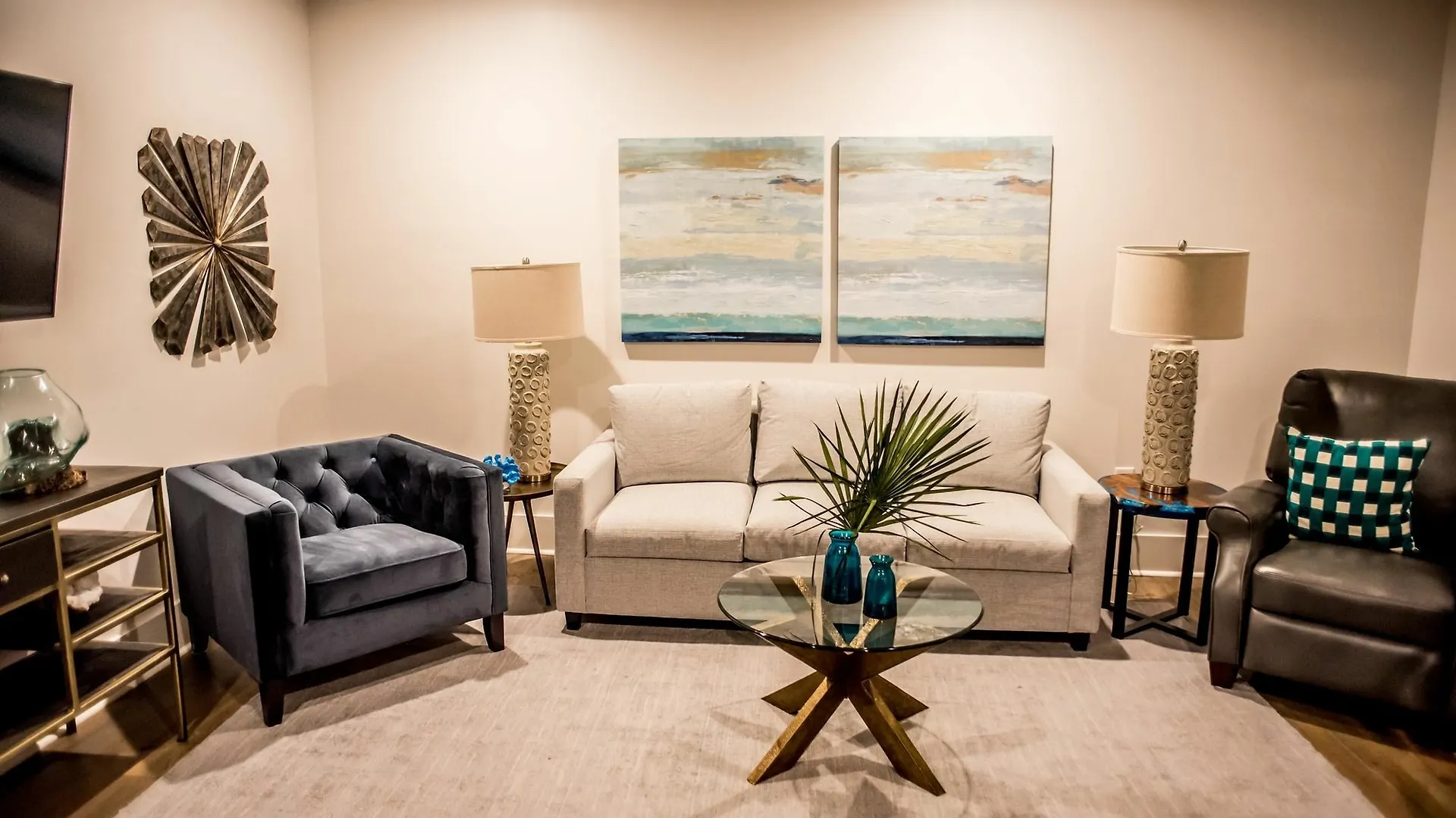 493 King Two Bedroom Suites