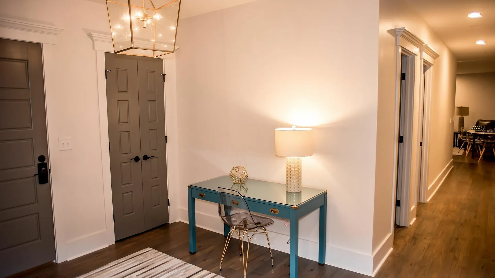 Hotel 493 King Two Bedroom Suites Charleston