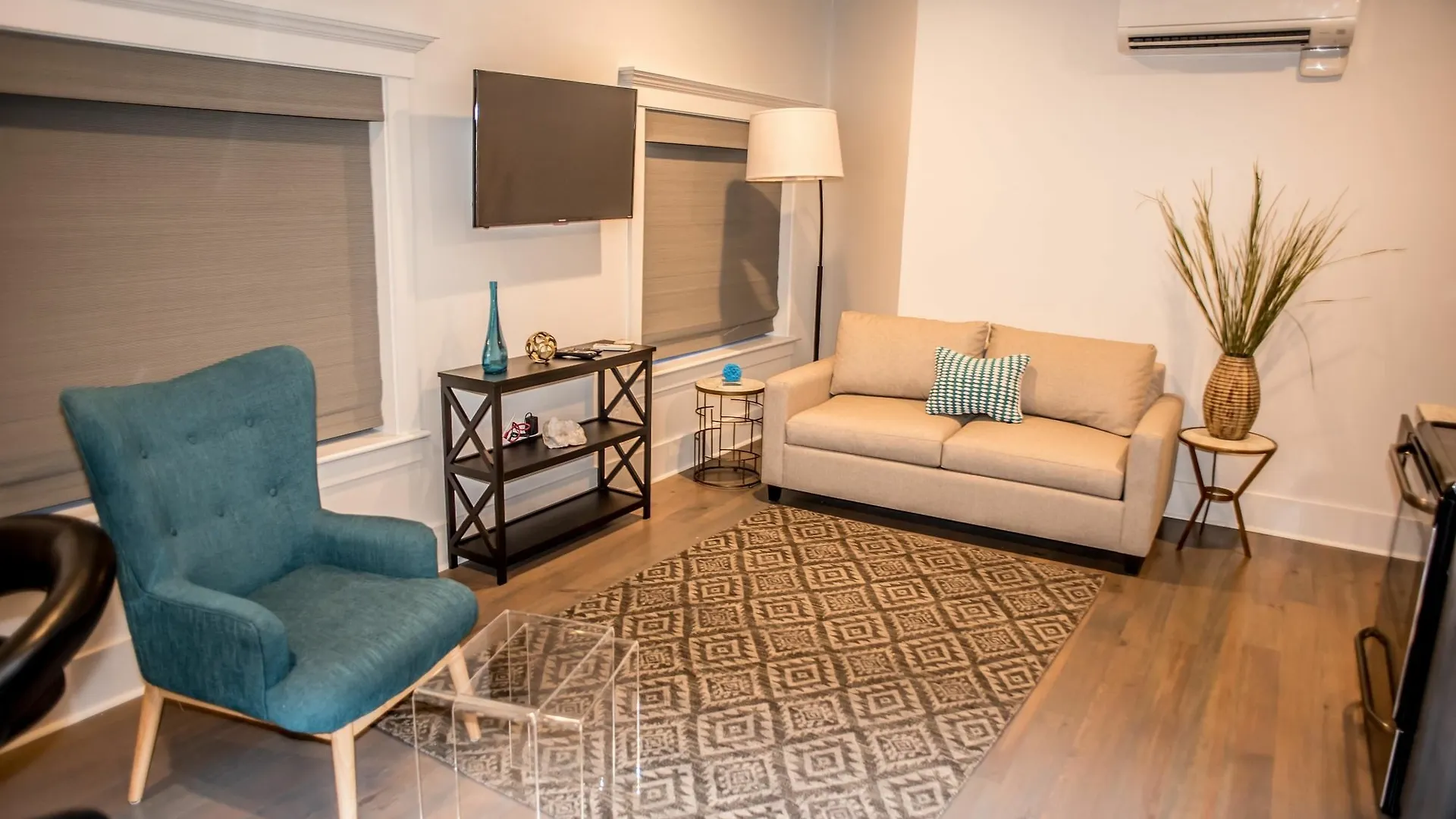 493 King Two Bedroom Suites Hotel 3*