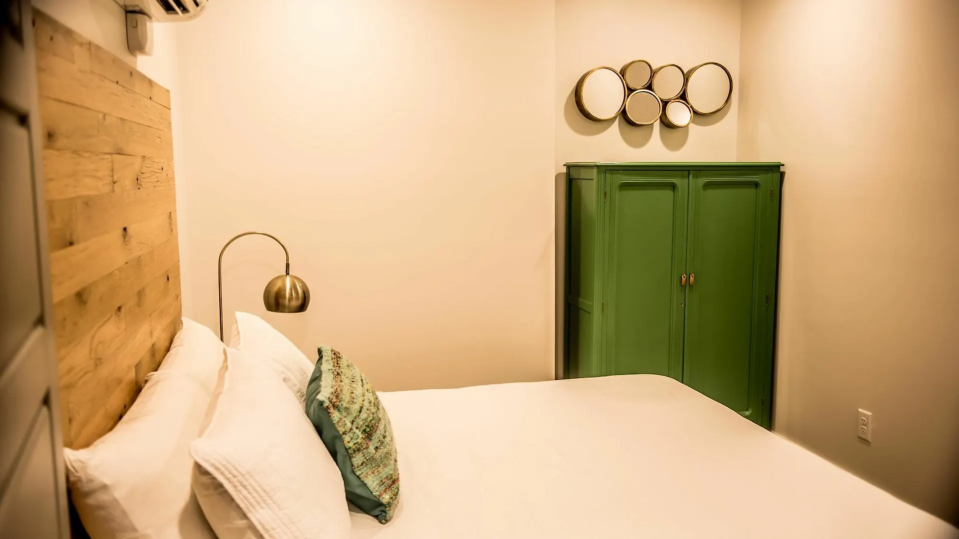 Hotel 493 King Two Bedroom Suites
