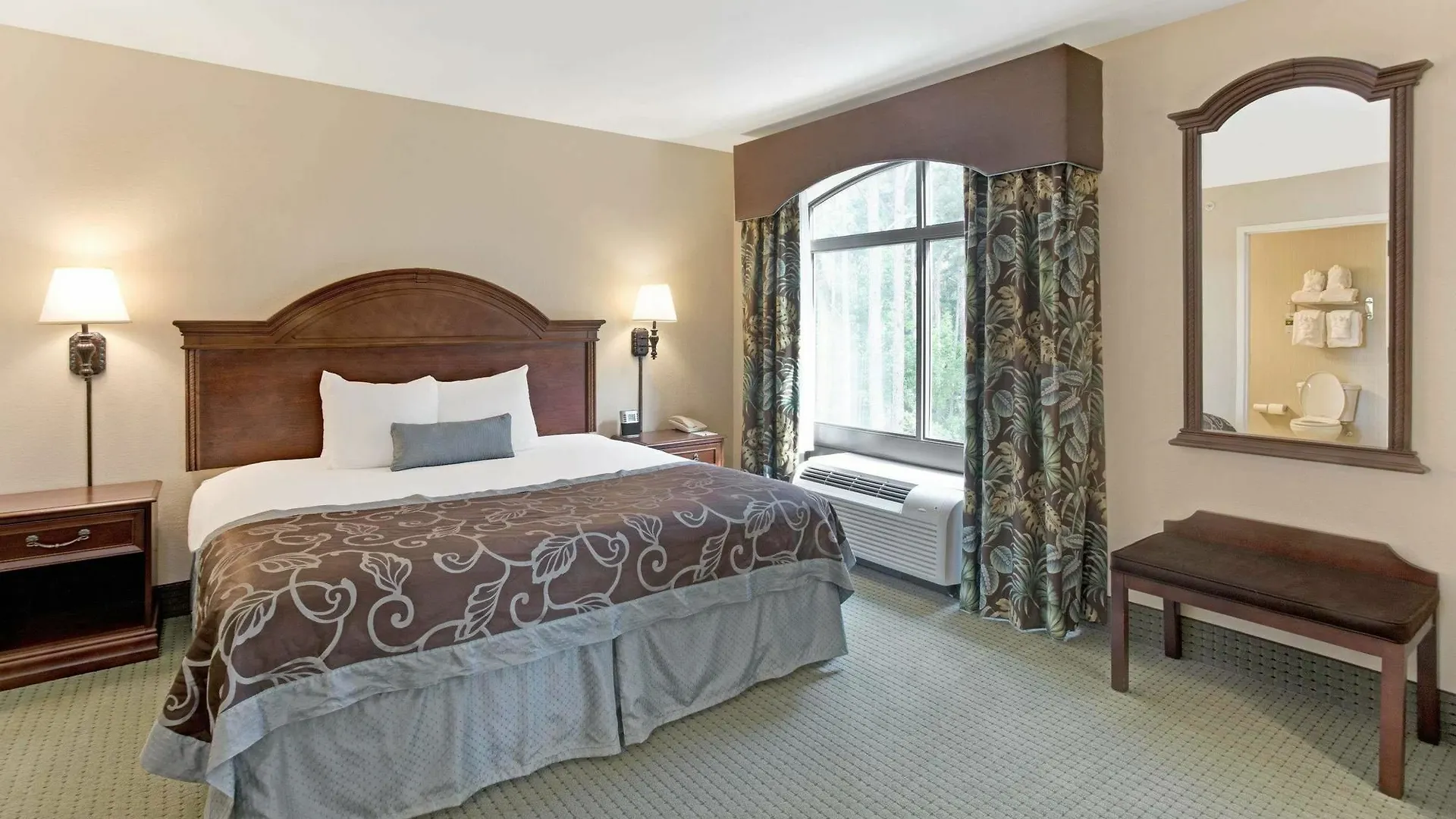 Hotel Wingate By Wyndham Charleston Southern University