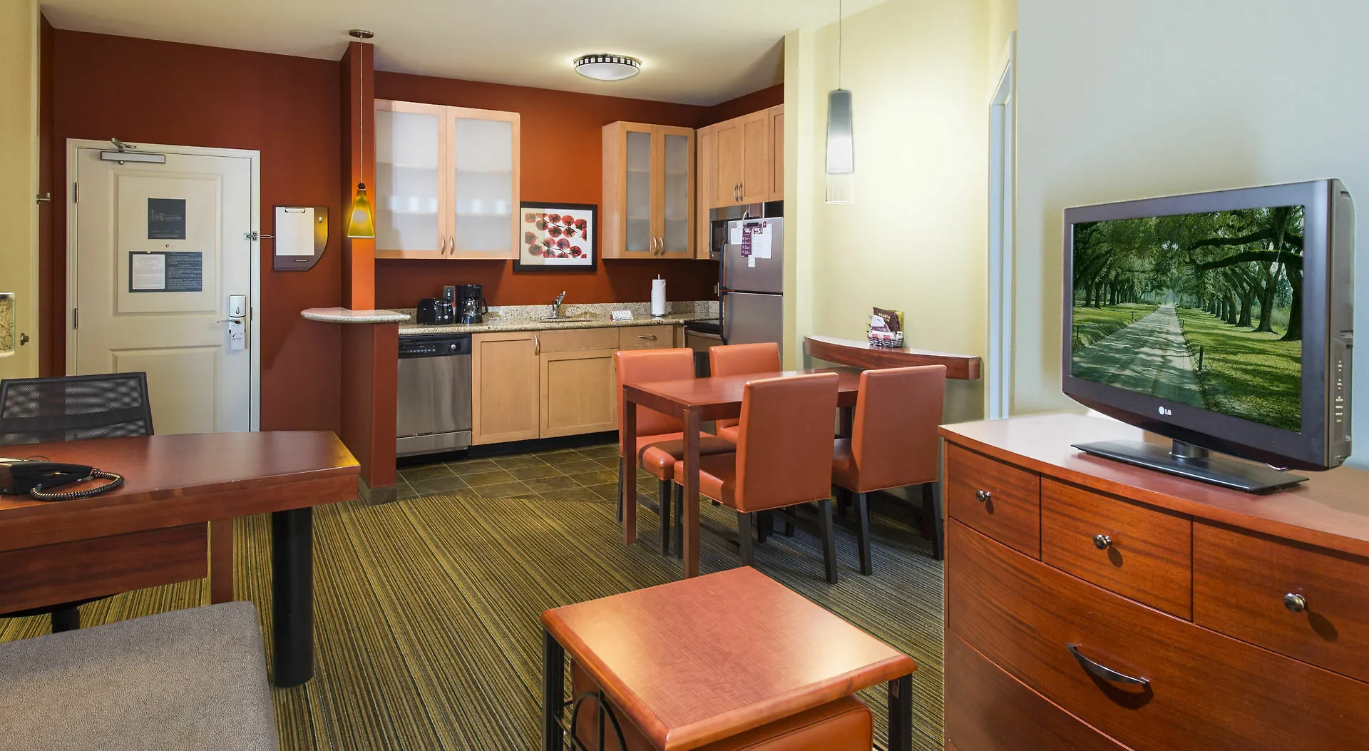 By Marriott Charleston North/ashley Phosphate 3*