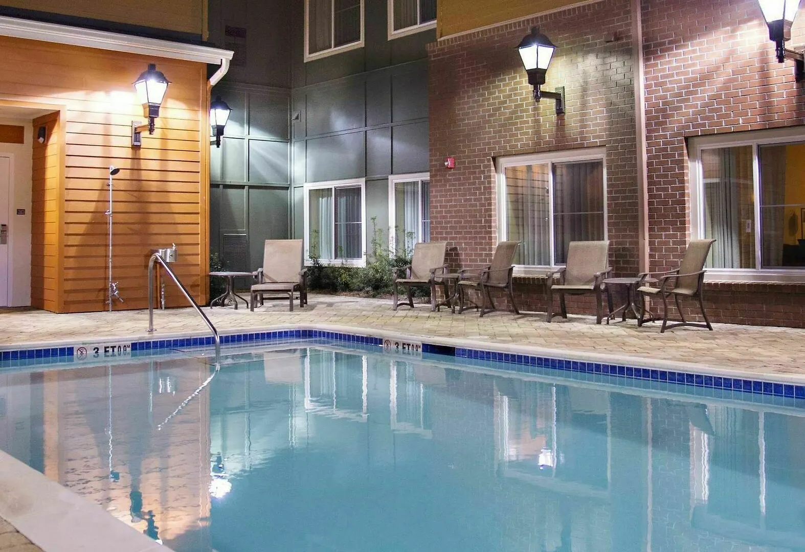 By Marriott Charleston North/ashley Phosphate Hotel North Charleston