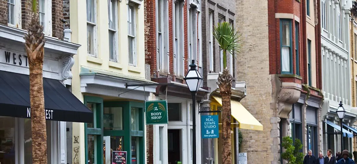 The Lindy Renaissance Hotel Charleston