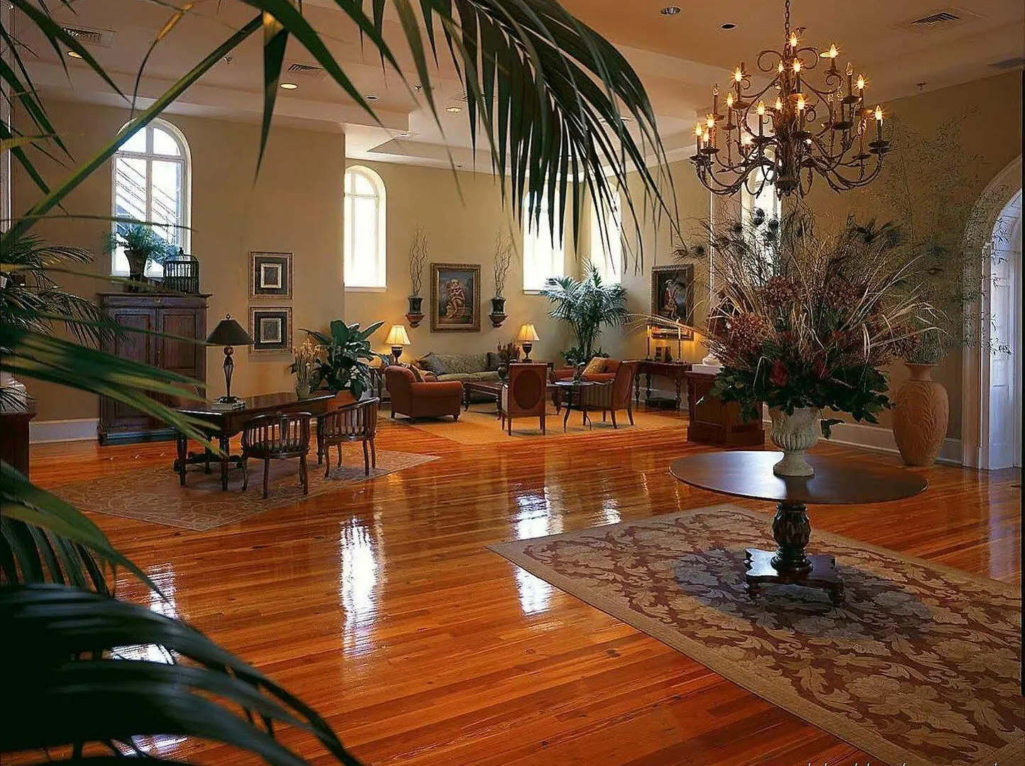 Embassy - Historic District 3*