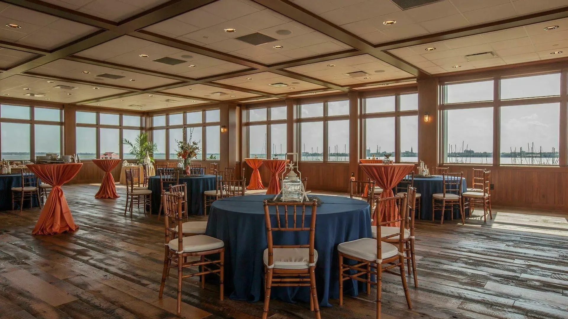 Resort Harborside At Charleston Harbor And Marina