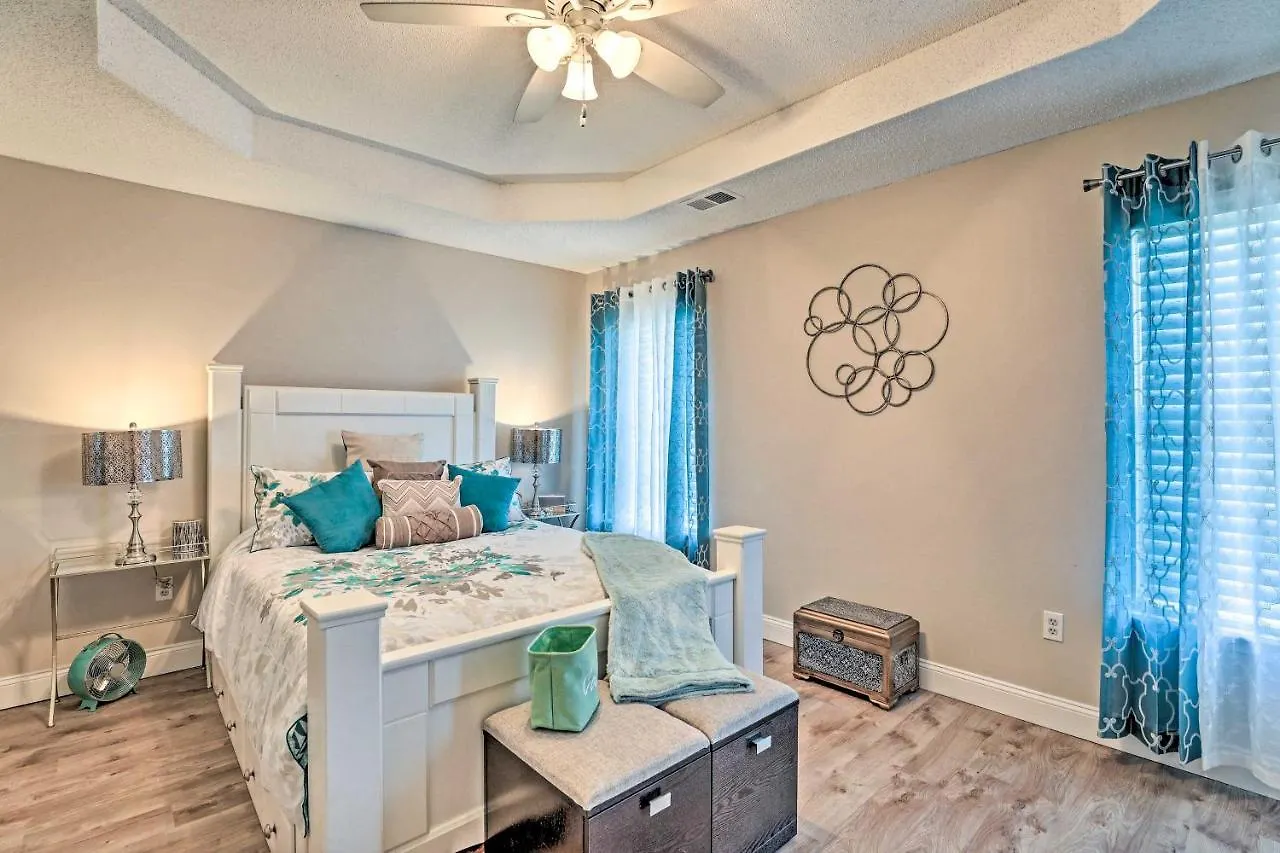 Beach-themed Retreat 10 Mi To Downtown Holiday home