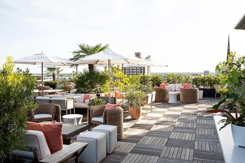 The Dewberry Otel