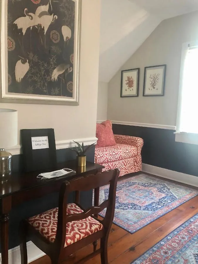 Daybed With Trundle In The Beautiful Ashley Inn 4 Blocks From King St Charleston