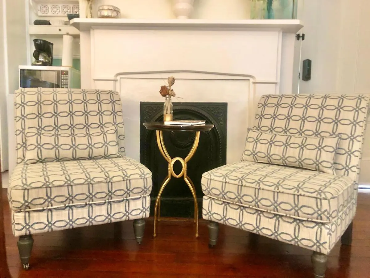 Daybed With Trundle In The Beautiful Ashley Inn 4 Blocks From King St Inn Charleston