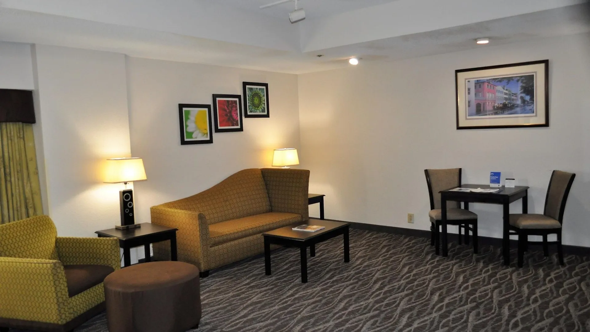 Comfort Downtown Inn 3*
