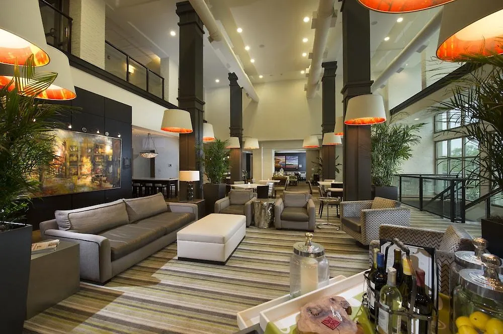 Hotel Hilton Garden Waterfront/downtown 3*