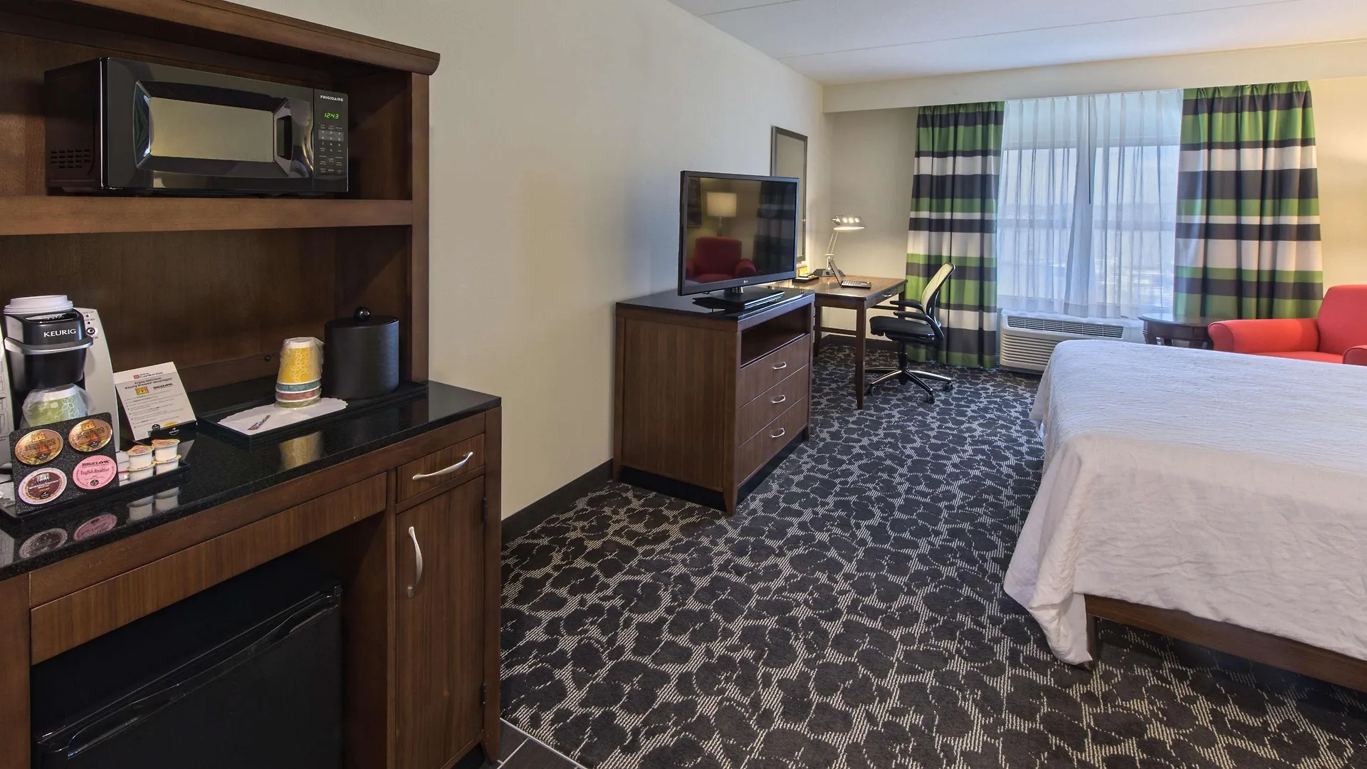 Hilton Garden Waterfront/downtown