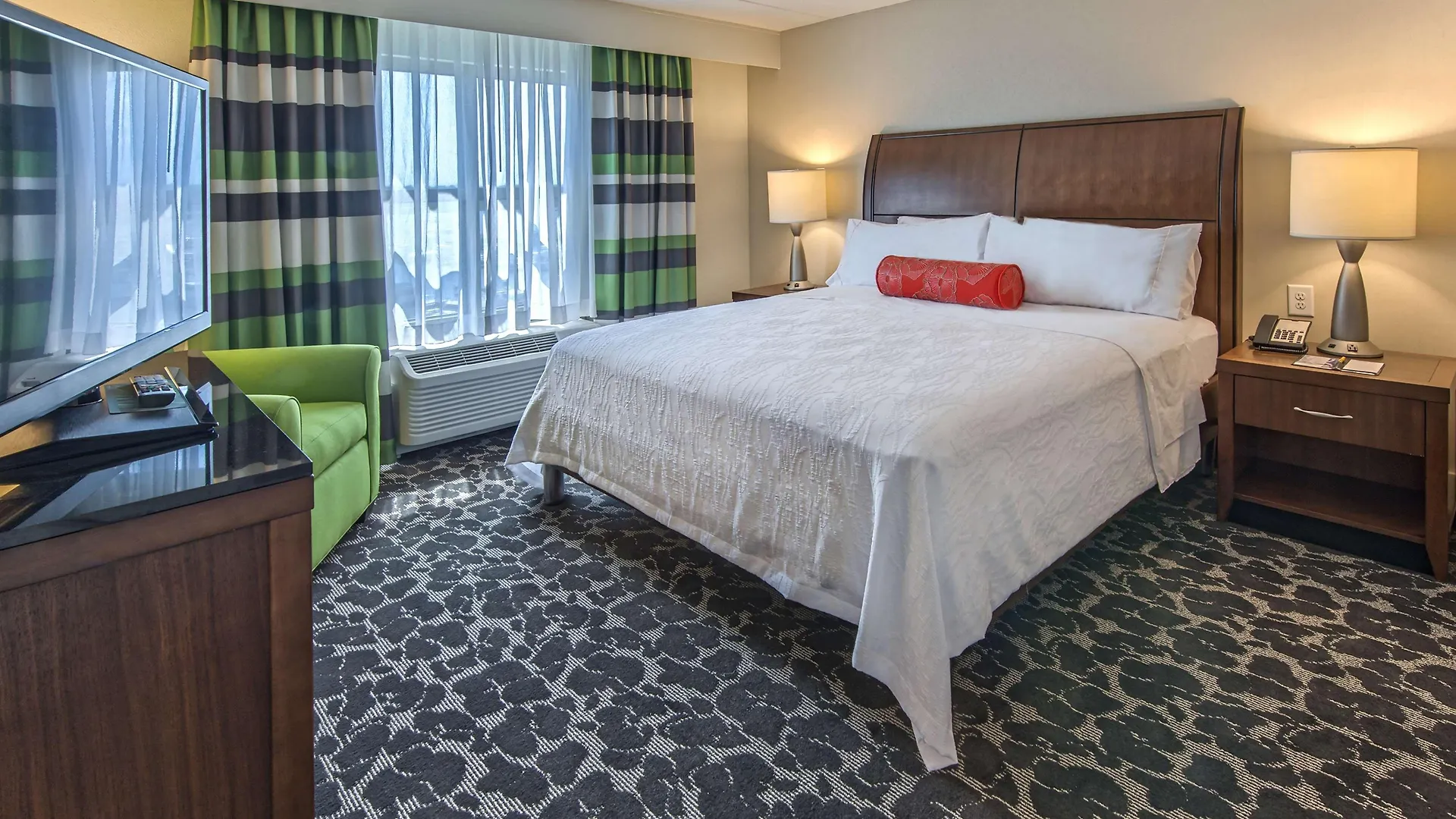 Hilton Garden Waterfront/downtown Charleston